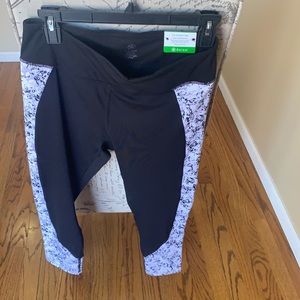 Work out Gaiam capris New!